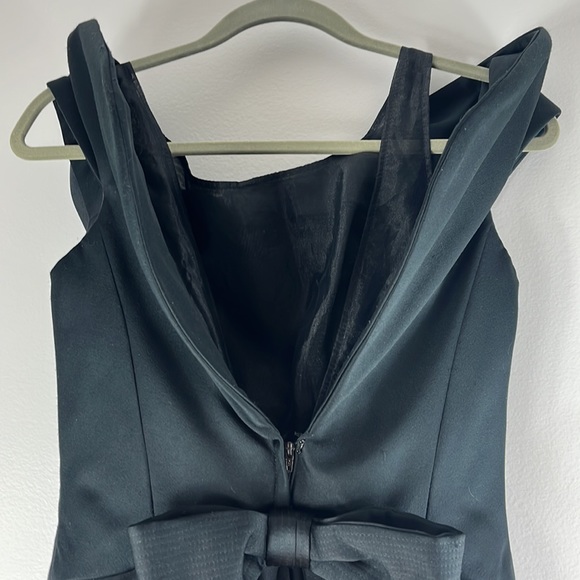 Victor Costa Vintage Black Off the Shoulder, V Back with Bow at Waist - Picture 9 of 17